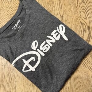 Disney Gray Short Sleeve Graphic T Shirt Women's XL Polyester Rayon